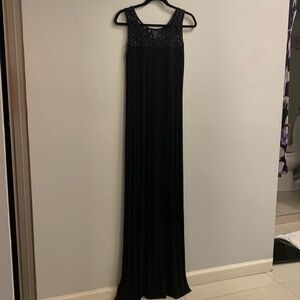 Black form fitting maxi Guess Marciano